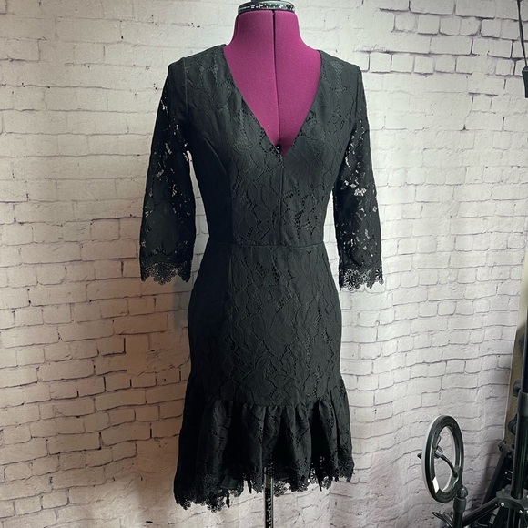 Hello Molly size Small or US 4 black lace midi dress - Picture 1 of 8